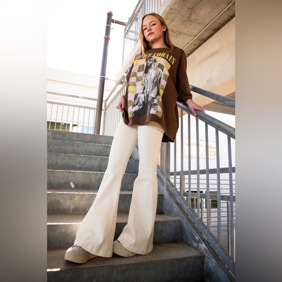 Free People Venice Beach Flare in Worn White, Size 32 - Picture 1 of 12